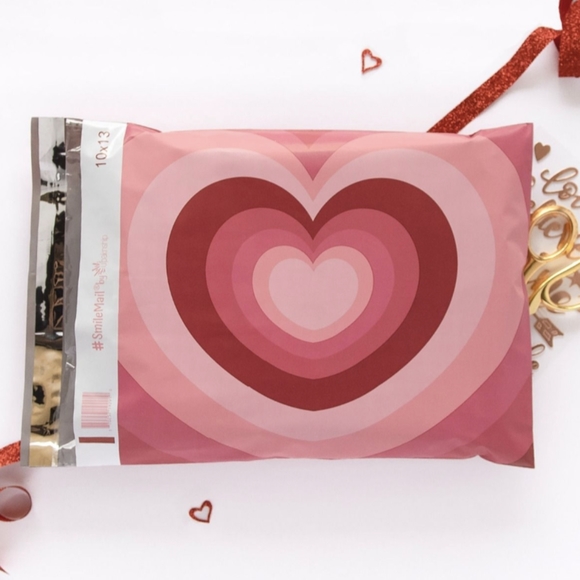 25 10X13 Poly Mailers Heart ❤️ Waterproof - Picture 2 of 2
